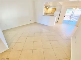 Photo #1: 2572591 Listing 