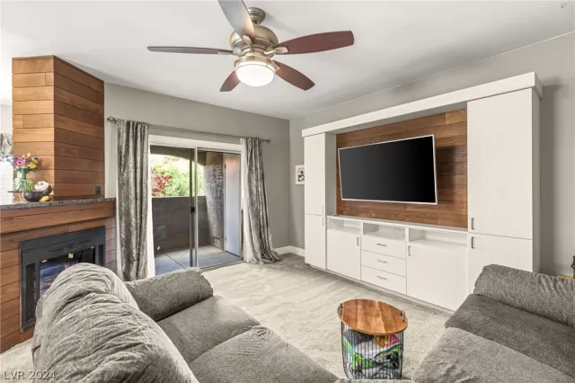 MLS: 2572596 Condo For Sale