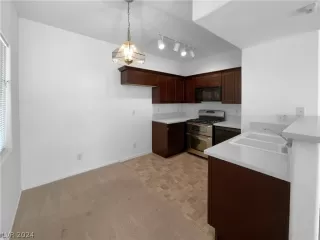 Photo #5: 2572682 Listing 