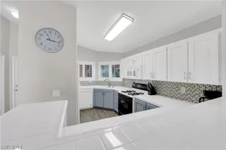 Photo #4: 2572685 Listing 