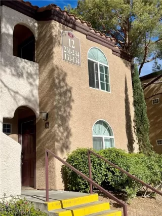 Photo #1: 2572698 Listing 