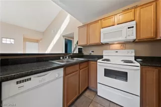 Photo #4: 2572698 Listing 