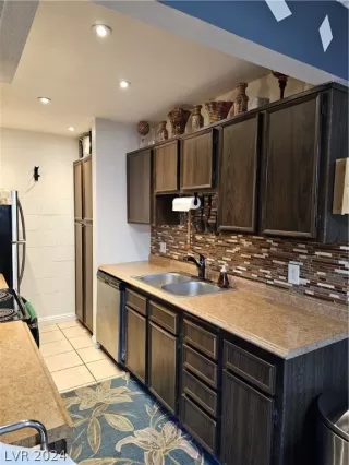 Photo #5: 2572710 Listing 