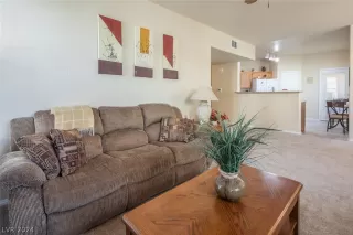 Photo #6: 2572713 Listing