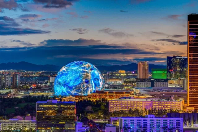 MLS: 2572739 Condo For Sale