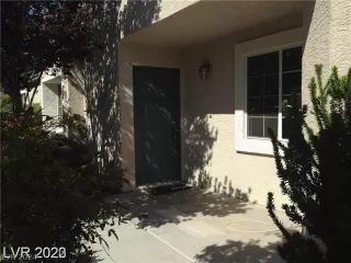 Photo #2: 2572756 Listing