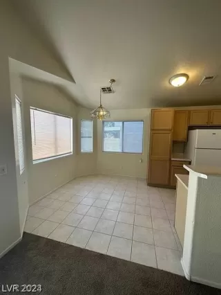 Photo #6: 2572756 Listing