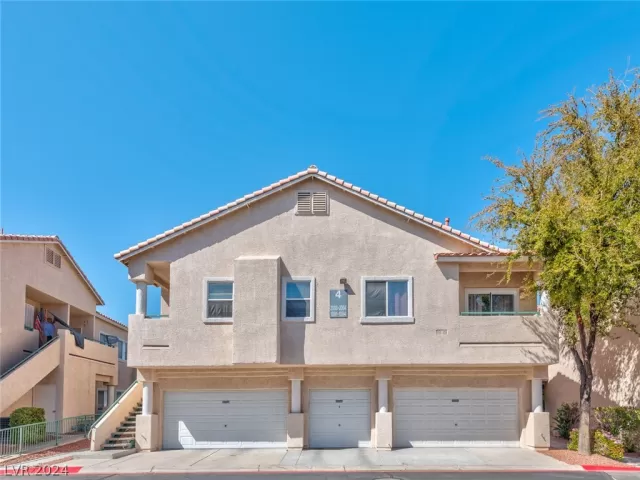 MLS: 2572757 Condo For Sale