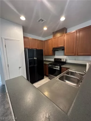 Photo #3: 2572763 Listing 