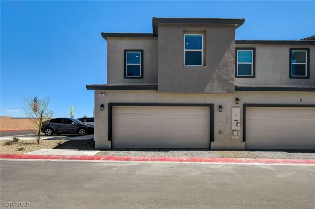 MLS: 2572769 Condo For Sale