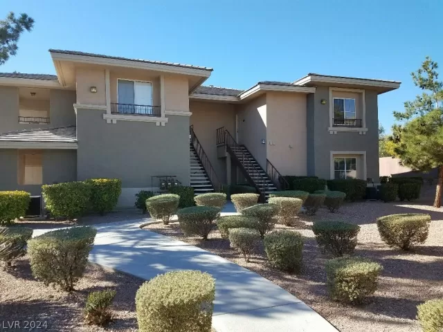 MLS: 2572804 Condo For Sale