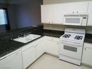 Photo #2: 2572804 Listing 