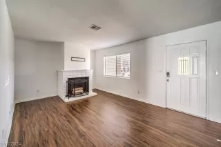 Photo #4: 2572812 Listing