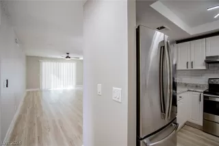 Photo #3: 2572821 Listing