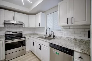 Photo #5: 2572821 Listing