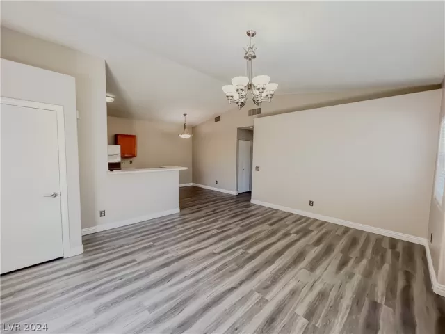 MLS: 2572832 Condo For Sale