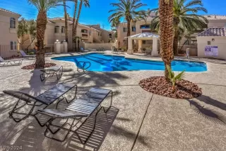 Photo #2: 2572874 Listing 