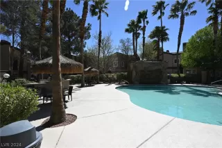 Photo #1: 2572876 Listing