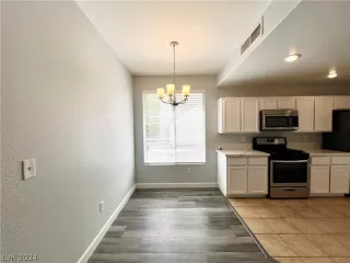Photo #6: 2572906 Listing
