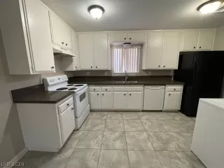 Photo #6: 2572910 Listing 