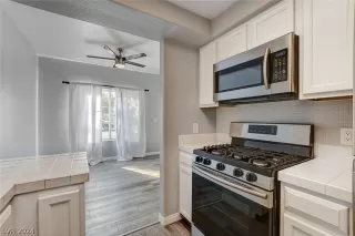 Photo #1: 2572914 Listing