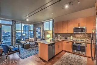 Photo #1: 2572917 Listing 