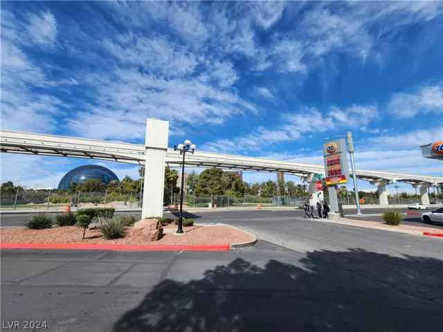 MLS: 2572922 Condo For Sale