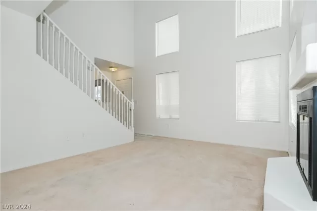 MLS: 2572927 Condo For Sale