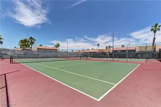 Photo #2: 2572930 Listing