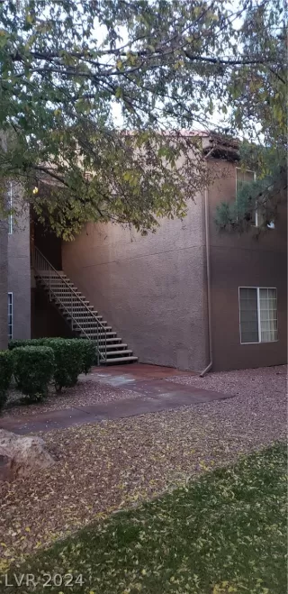 Photo #3: 2572944 Listing 