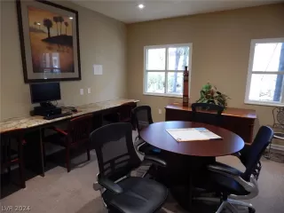 Photo #6: 2572948 Listing