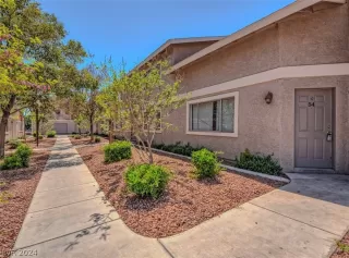 Photo #1: 2572949 Listing