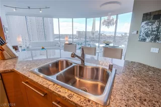 Photo #6: 2572963 Listing