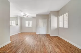 Photo #5: 2572992 Listing