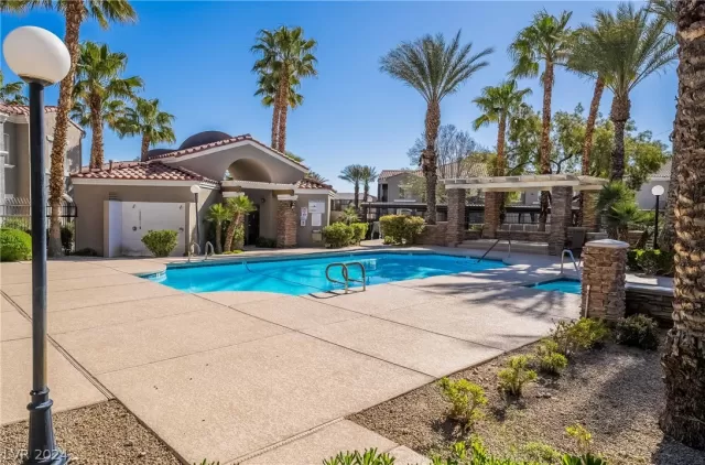 MLS: 2573001 Condo For Sale