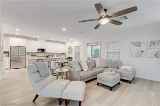 Photo #2: 2573044 Listing