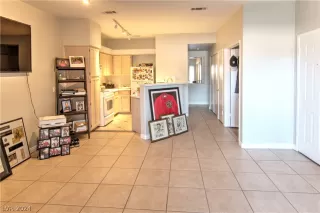 Photo #2: 2573060 Listing