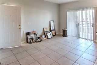 Photo #4: 2573060 Listing