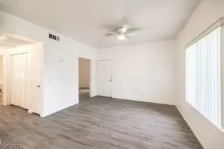 Photo #6: 2573078 Listing