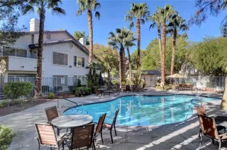 Photo #1: 2573083 Listing