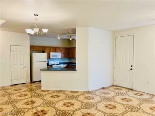 Photo #2: 2573092 Listing