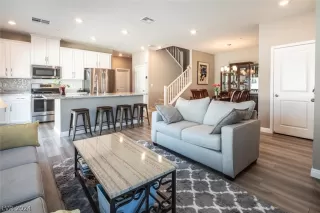 Photo #6: 2573113 Listing