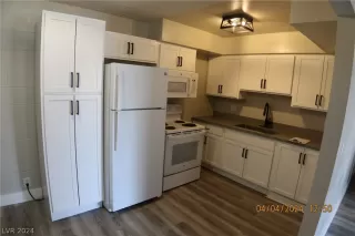 Photo #3: 2573130 Listing 