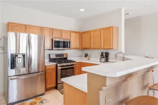 Photo #6: 2573139 Listing