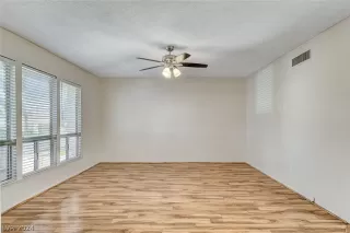 Photo #2: 2573184 Listing