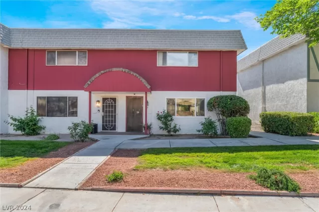 MLS: 2573191 Condo For Sale