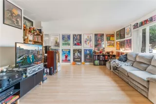 Photo #5: 2573191 Listing