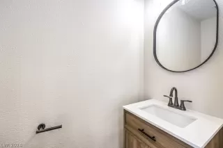 Photo #4: 2573200 Listing