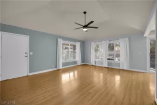 Photo #1: 2573217 Listing