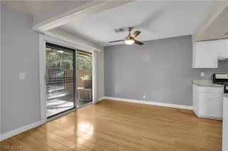 Photo #2: 2573217 Listing